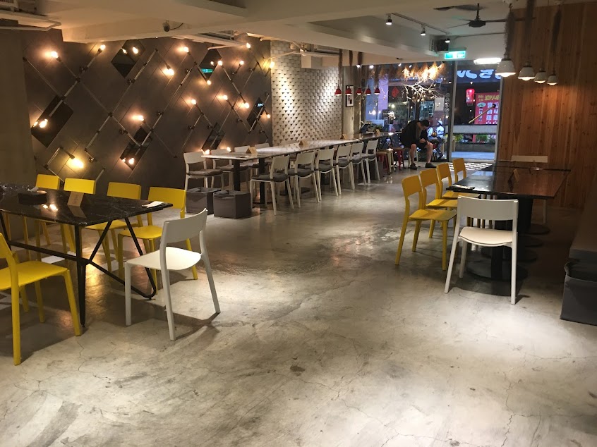 KATZ Fusion Restaurant 卡司複合式餐廳 高雄文化中心店