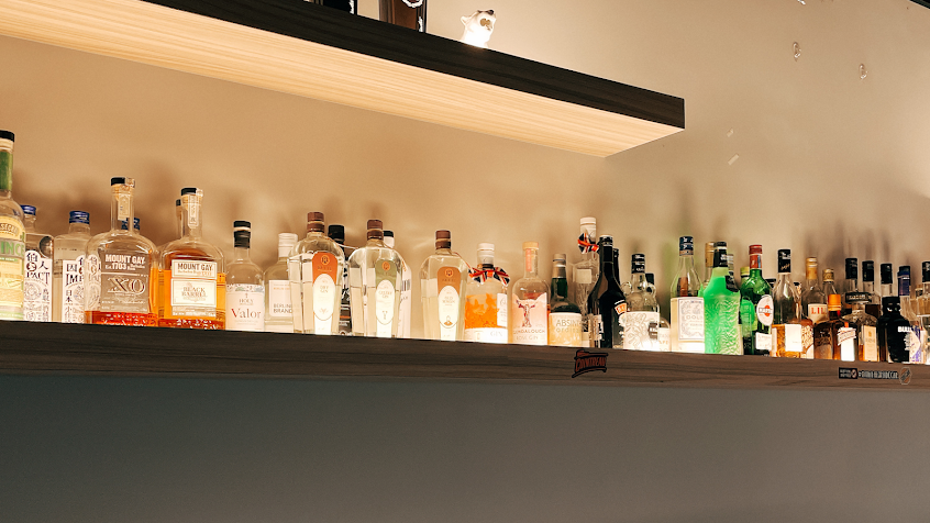 BAR From｜前金區水果酒吧｜高雄酒吧｜Kaohsiung bar｜COCKTAIL (KHH)｜質感酒吧