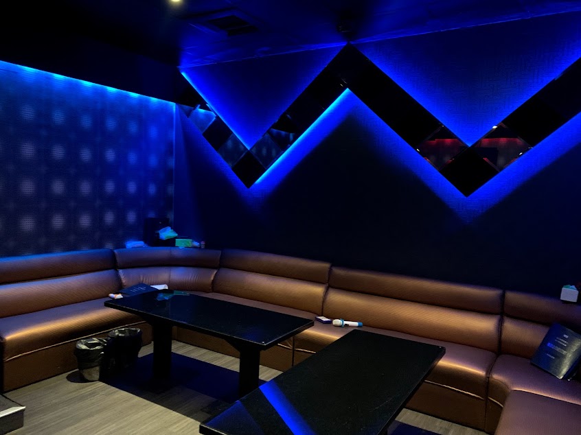 小女人 小吃部KTV