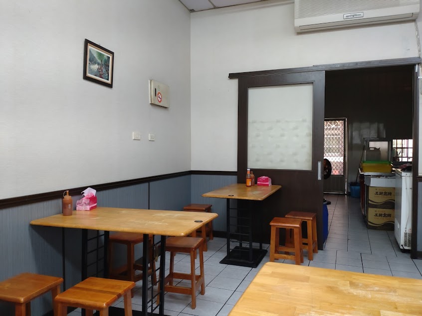 歡馨平價牛排館