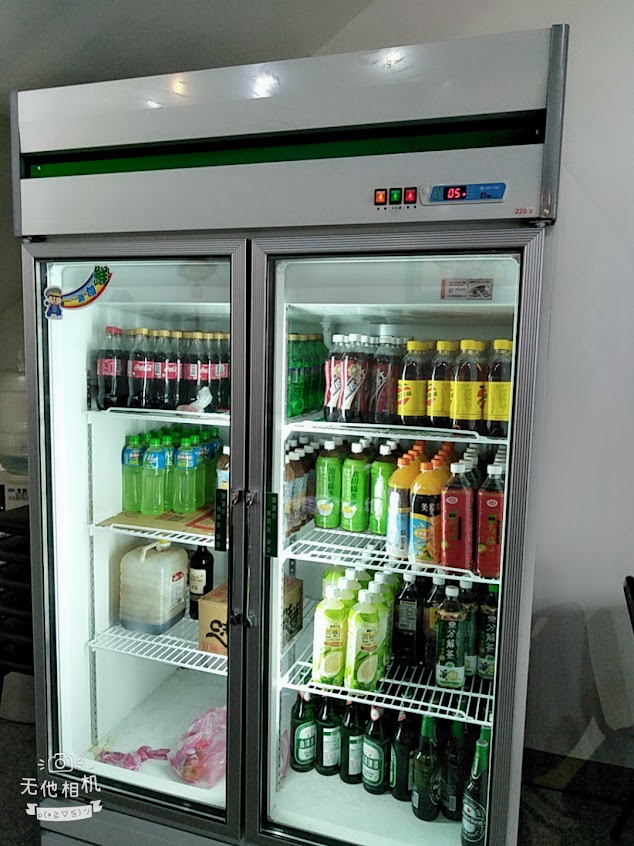 六眷村麻辣鴛鴦鍋刀削牛肉麵