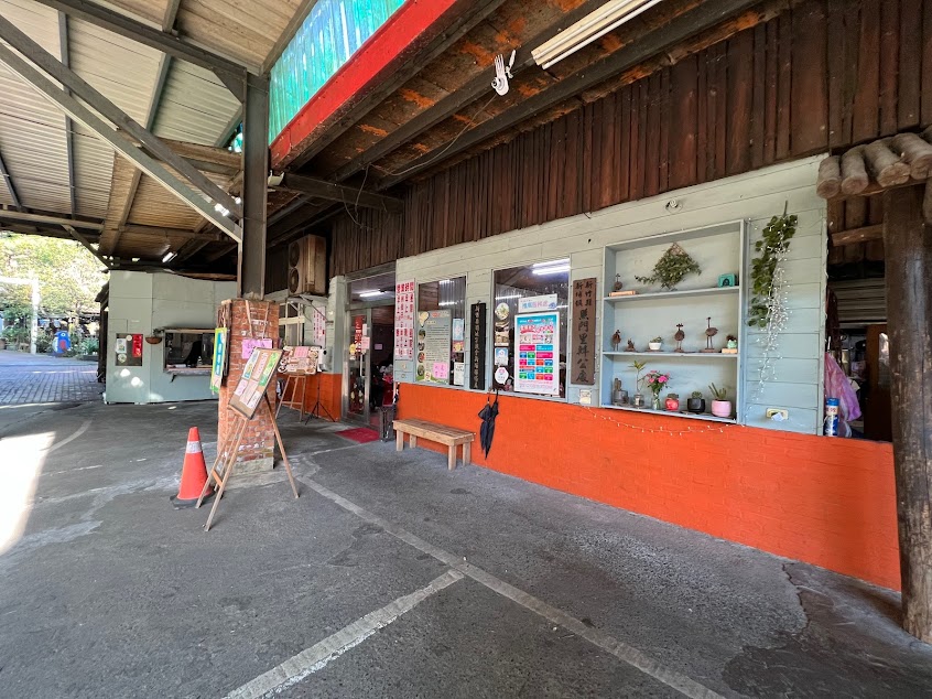 劉家莊燜雞 （正確地址請上官網搜尋）新竹美食-餐廳-甕仔雞