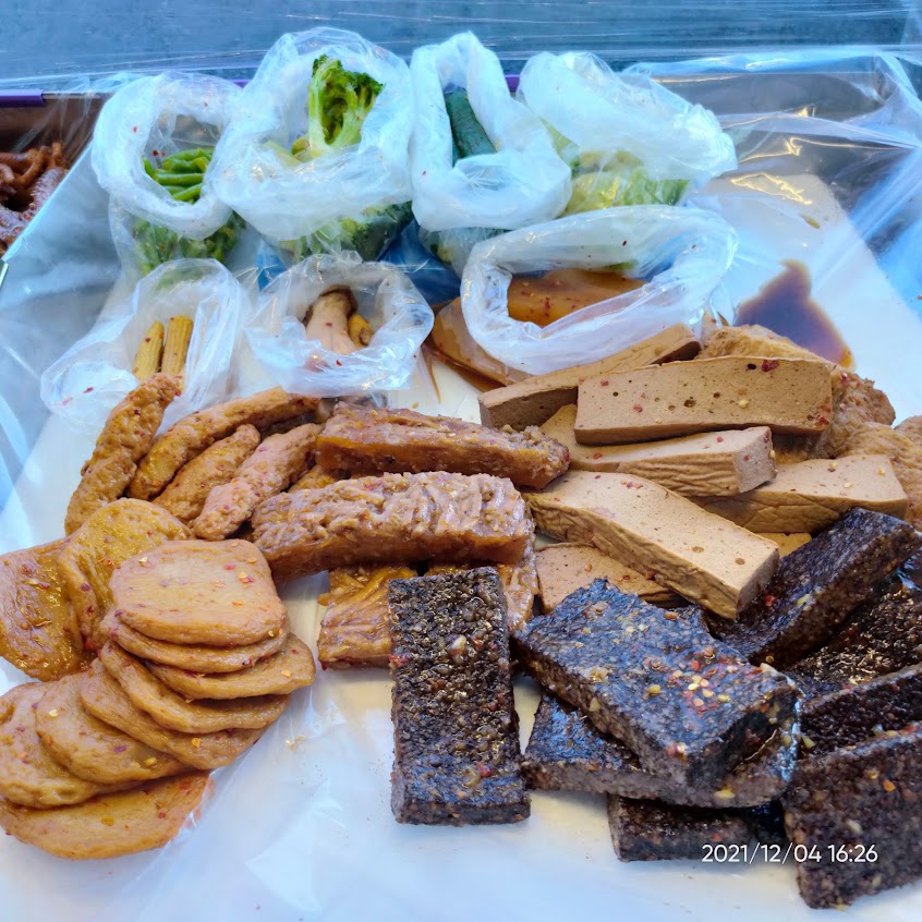 冷滷職人辣脆腸滷味專賣