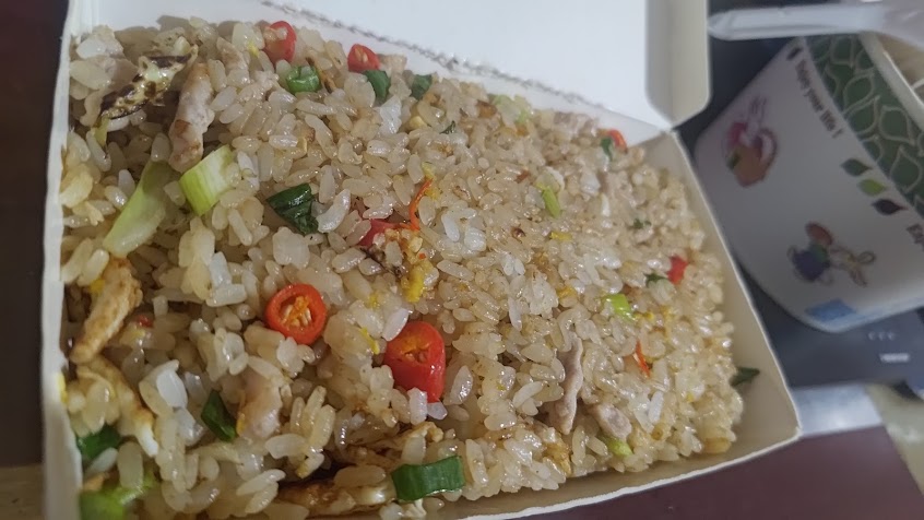 (無名)炒飯、炒麵、藥燉排骨