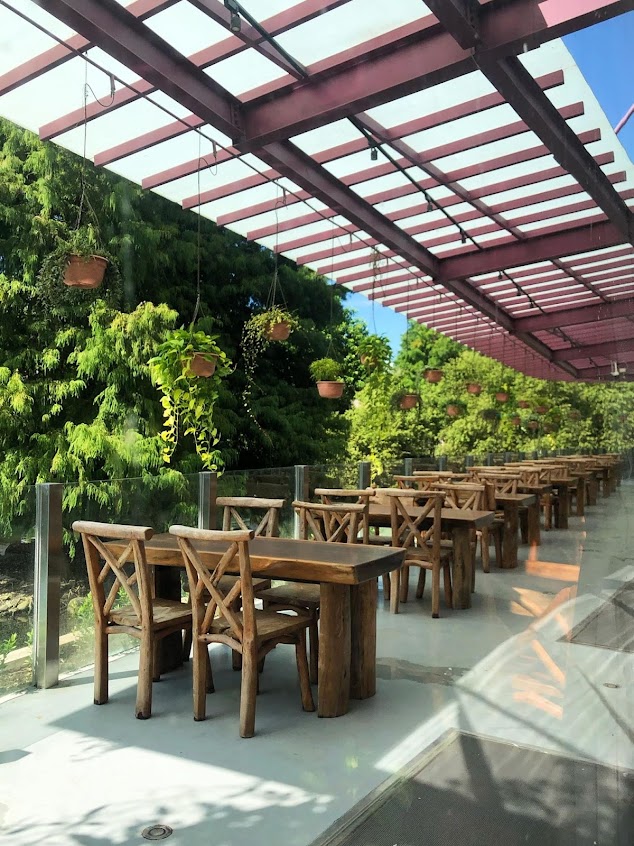 水岸森林湖畔餐廳