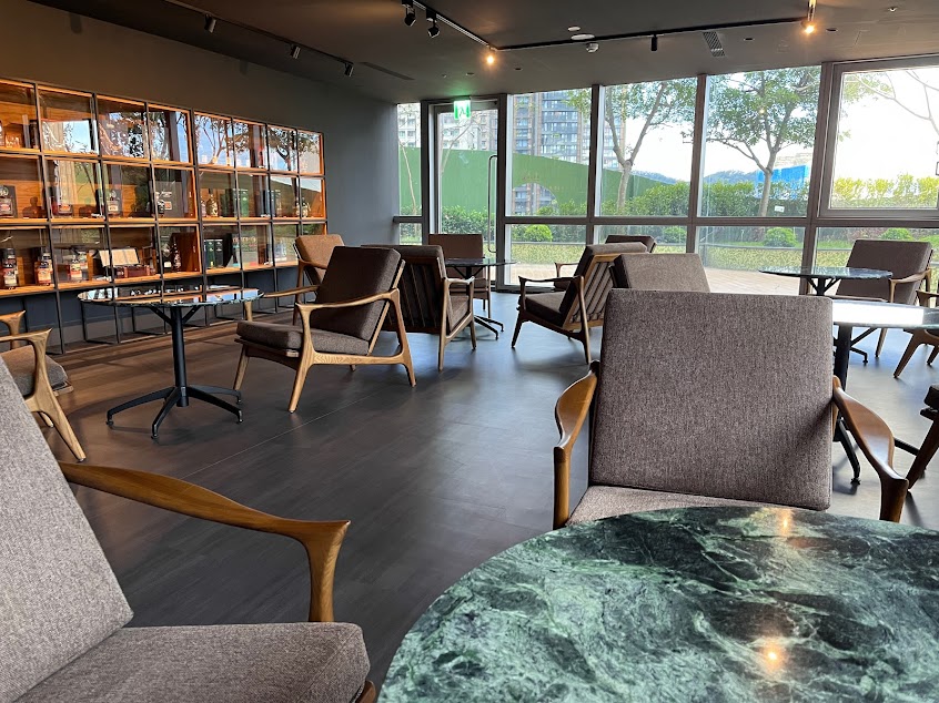 秋日和 Akiko & Pierre