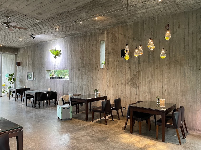 勝洋水草停車場