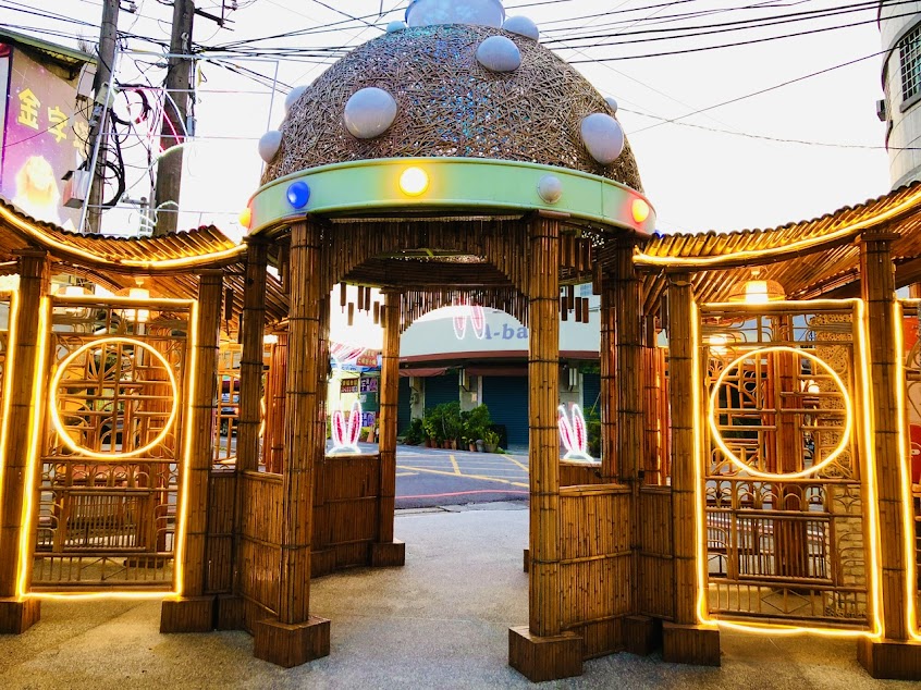 花園小鎮親子餐廳/義大利麵燉飯/竹山美食/咖啡下午茶/兒童遊戲區