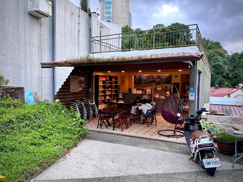 二月咖啡 February Coffee