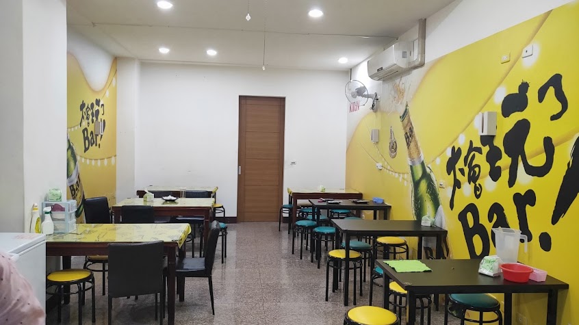 雲林縣斗六阿亮香雞排-在地必吃美食-有提供內用