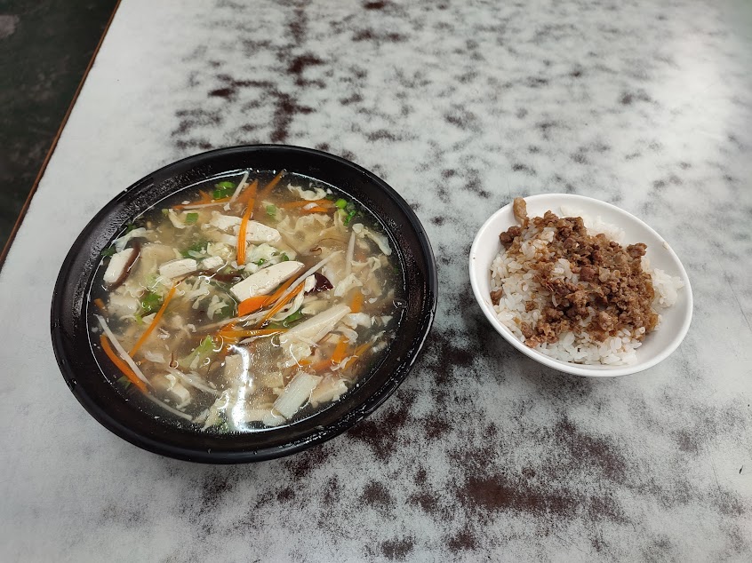 牛肉麵 水餃 滷味