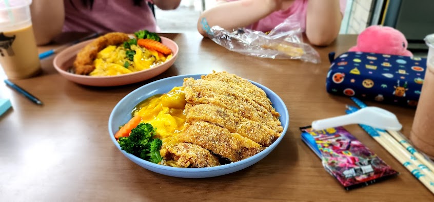 好吃到爆蛋包飯
