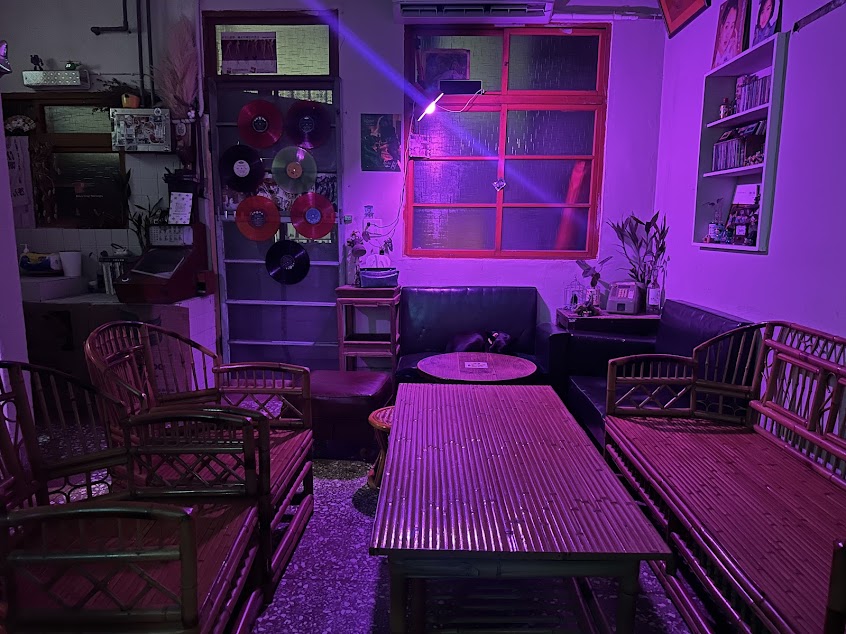 山林鳥Bar|山丼|虎尾最Chill酒吧|串燒|職人手串|室內禁菸酒吧|刺青酒吧|老宅酒吧|咖啡|甜點