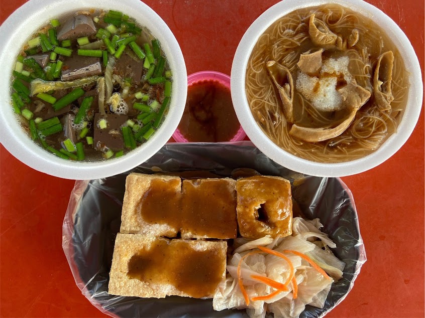 衛生所前面的空地「林記臭豆腐」