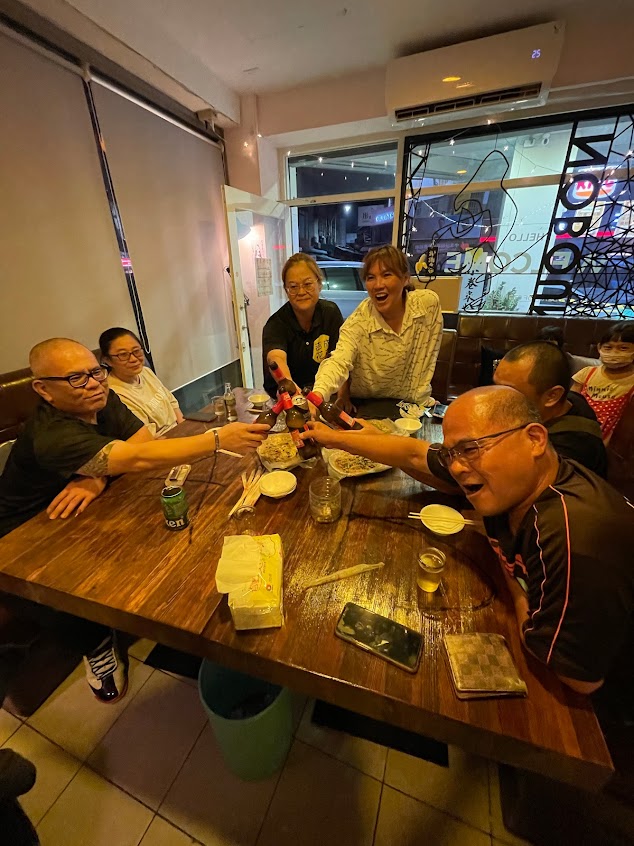 午夜酒吧Midnight bar