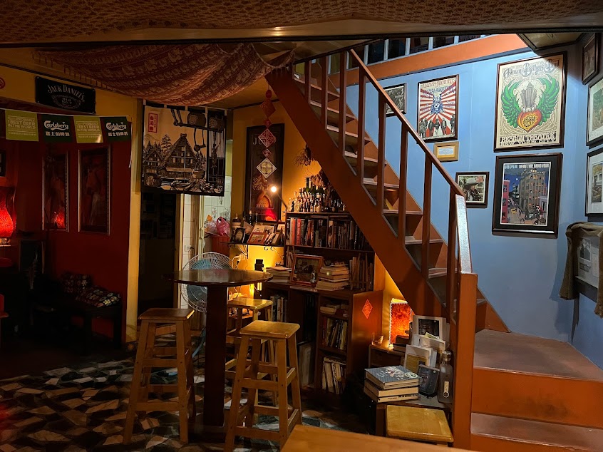 Roxy’s Bar