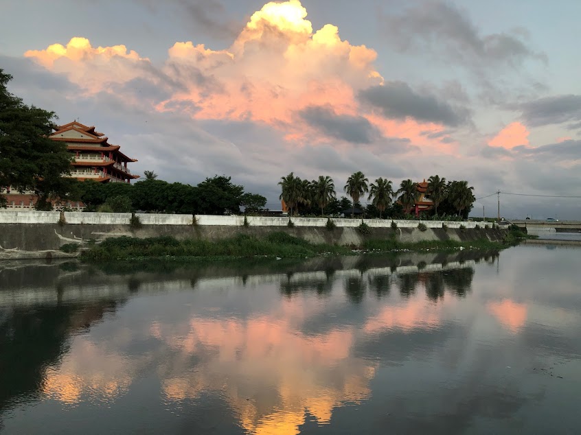 唯君股份有限公司