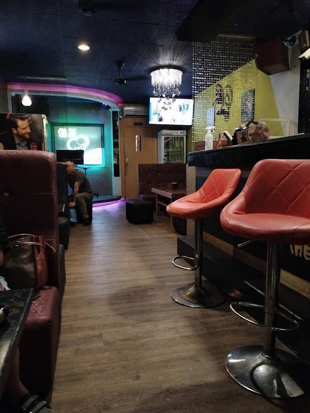 儱萊歡唱音樂吧