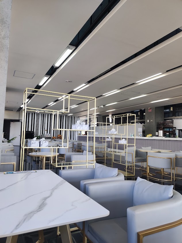 愛琴湖盼景觀咖啡餐廳