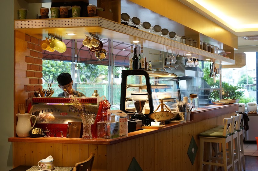 A&T 亞提咖啡 屏東美食 屏東早午餐 屏東必吃牛排蓋飯