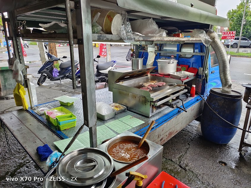 庄腳牛牛排行動餐車