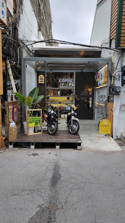 小黃間CAFE×SPORTS×CUB