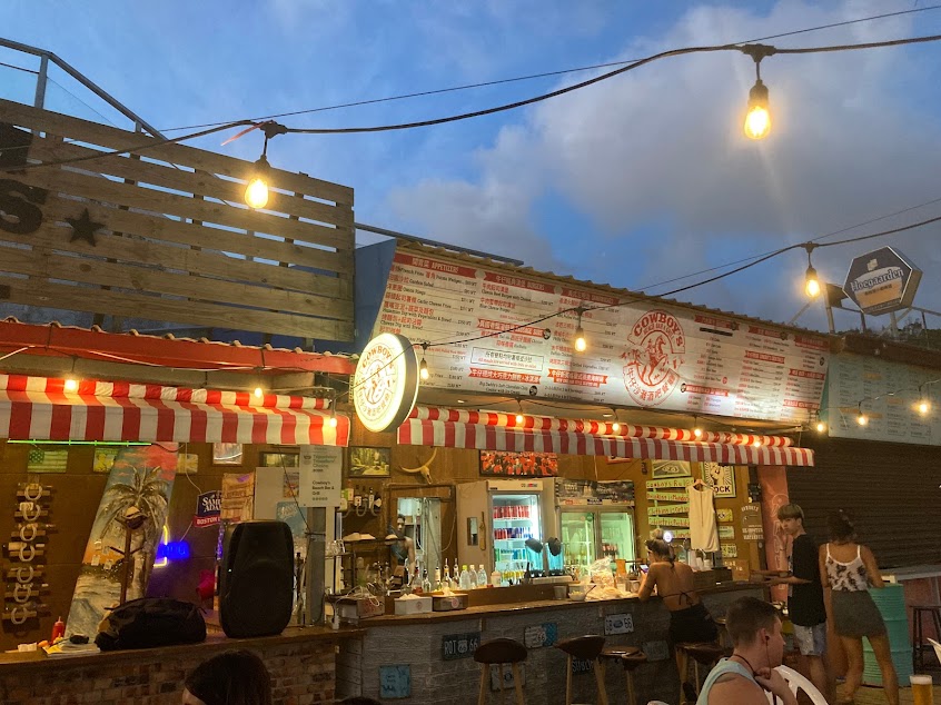 牛仔沙灘酒吧餐廳