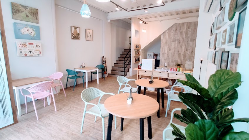 Good Day 好日子 渡假小餐館（Food & Information)