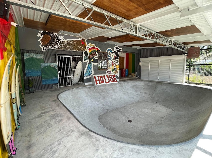 熱低板場 LP SURFxSK8 House B&B