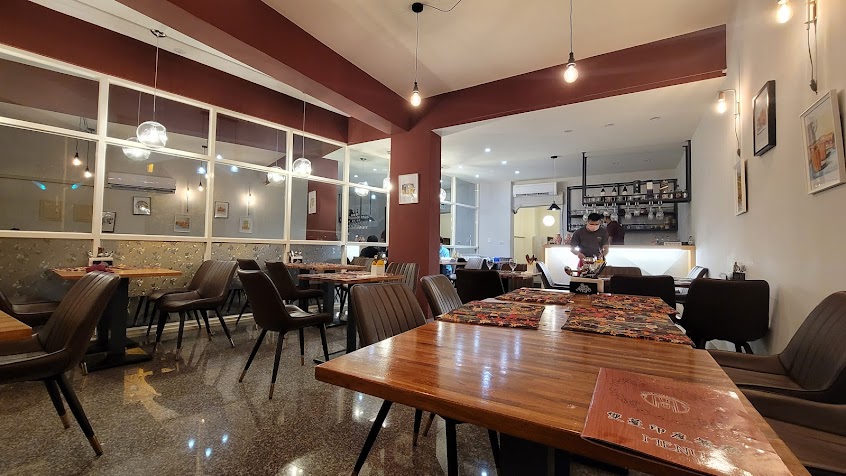 Indian Restaurant (雙蔓印度餐廳 吉祥 Mahi & Mandi’s Curry Corner Jixiang)