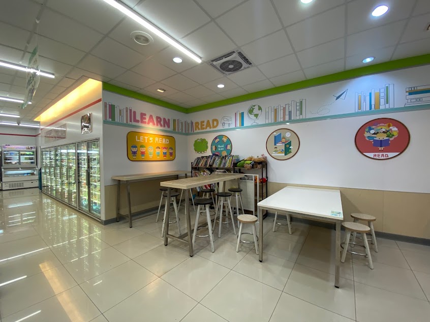 7-Eleven 興富門市