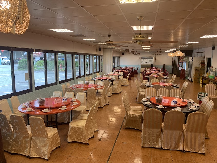 兩斤農莊食堂-建國路-花蓮無菜單料理/人氣美食餐廳/農莊料理/烤雞烤魚