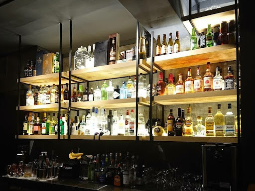 基隆 卡瑪咖啡吧 Comme Coffee & Bar / 酒吧 / 調酒 / 啤酒 / 咖啡 / 甜點 / 下午茶 / 外帶咖啡