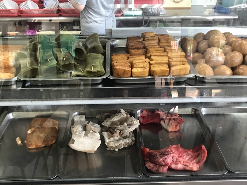 四腳亭橋頭排骨麵碇內店