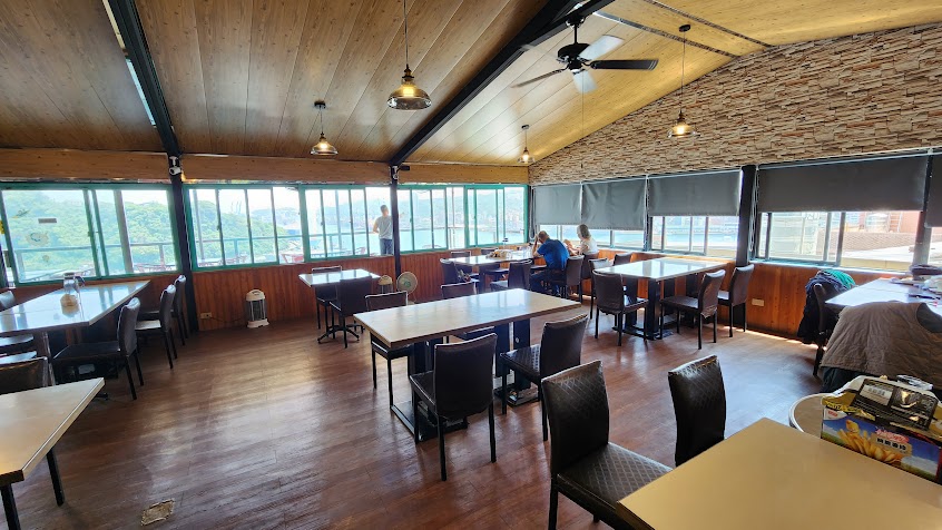 大船入港休閒咖啡館