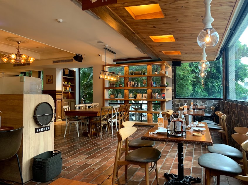 Second Floor 貳樓新竹店