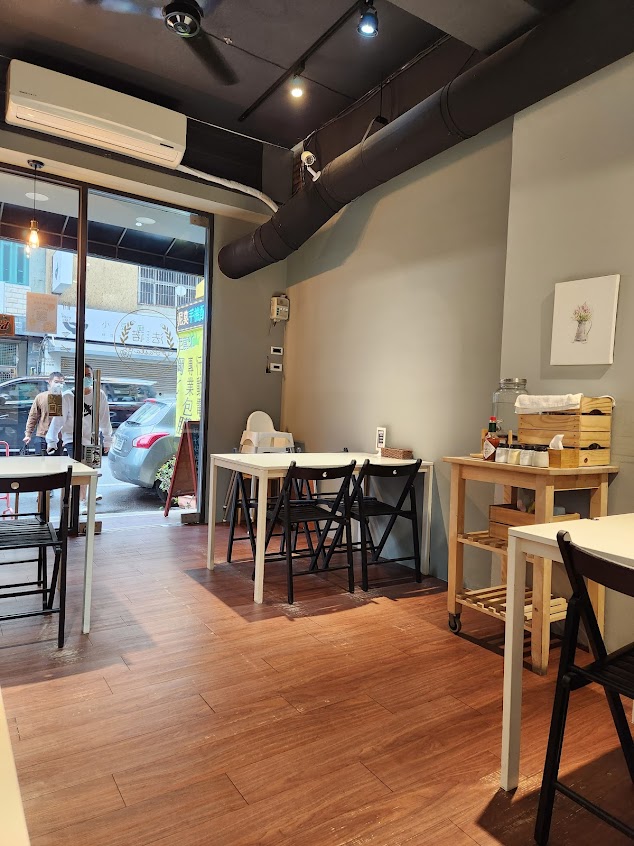 法諾義式廚房-巨城店- 新竹推薦義式料理|人氣義式餐廳|必吃義大利麵|手做比薩推薦|平價義大利麵|平價美食推薦