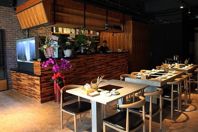 山上走走 活體龍蝦｜海膽｜和牛｜日式｜鍋物｜新竹｜竹北｜火鍋｜海鮮｜無菜單料理｜新竹美食