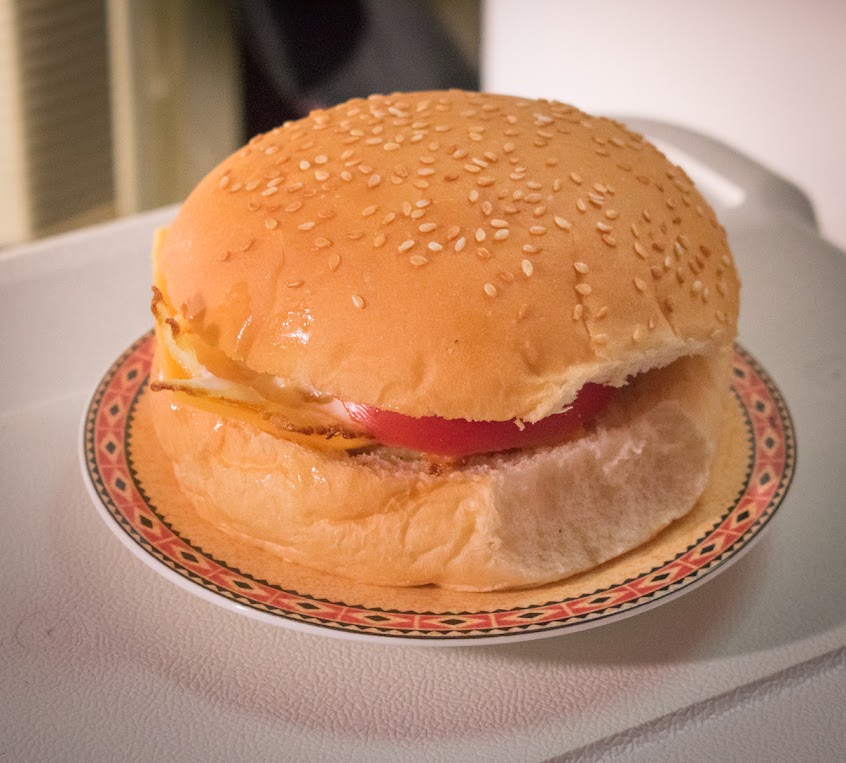 建中側門漢堡 餐車