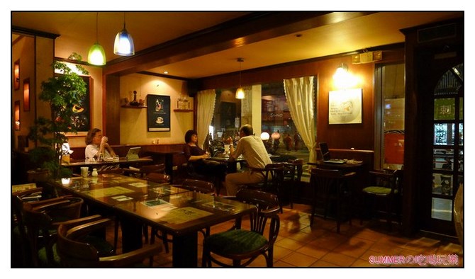 夢駝鈴咖啡餐廳