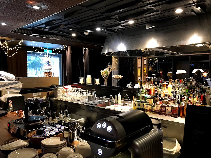 333 Restaurant & Bar