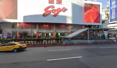 L/UNIFORM 忠孝SOGO專櫃