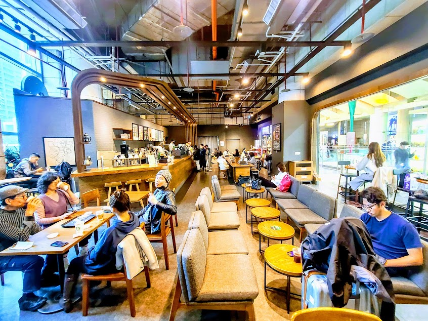 STARBUCKS 星巴克 (板橋車站門市)