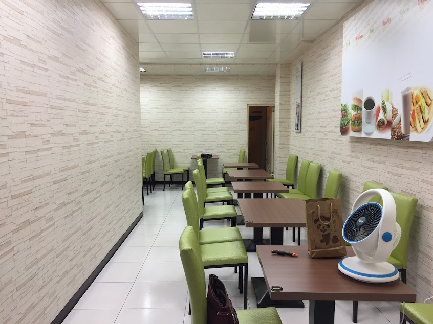 弘爺漢堡（埔墘店) バーガー