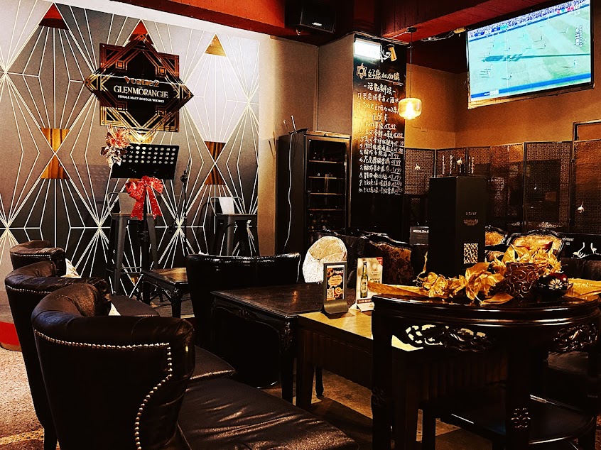 VOGUE 2紅酒燒肉/現場駐唱/餐酒館/bistro/bar/深夜食堂/葡萄酒/運動賽事