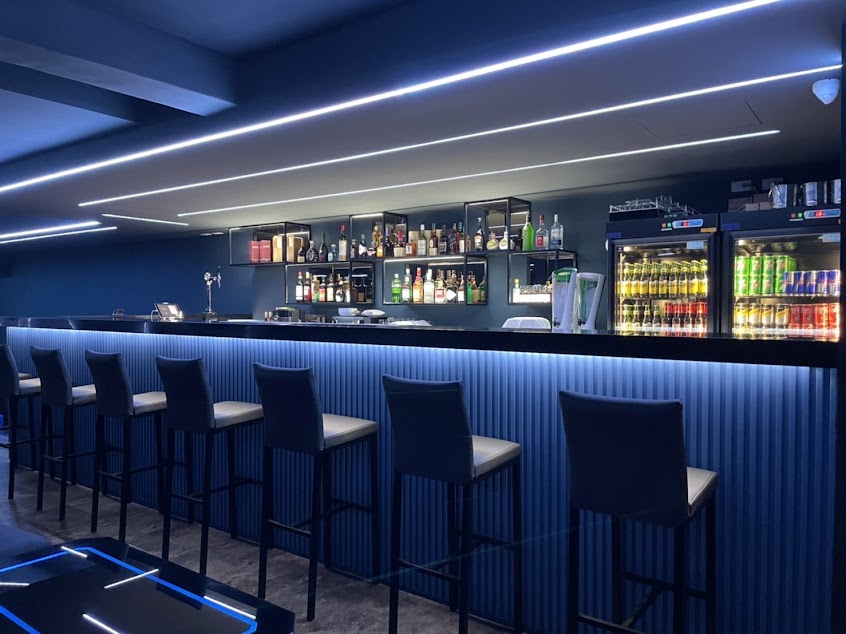 Drunk House (餐酒館)餐廳酒吧推薦|義大利麵|三杯雞燉飯|炸物拼盤|打飛鏢|餐酒|飛鏢機|聚餐||調酒|啤酒|慶生派對|工商聚會|派對|餐飲|打卡|飲料|