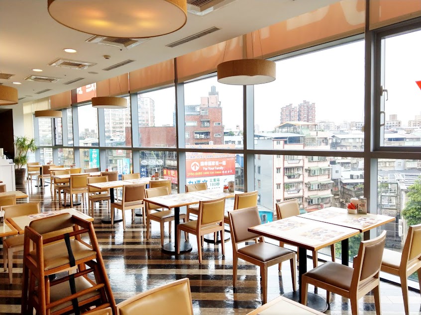 樂雅樂餐廳 徐匯廣場店