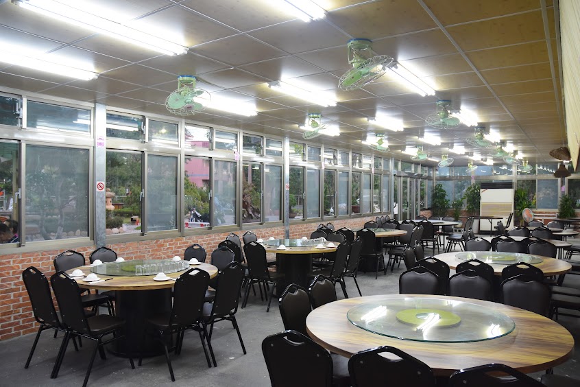 五葉松庭園餐廳