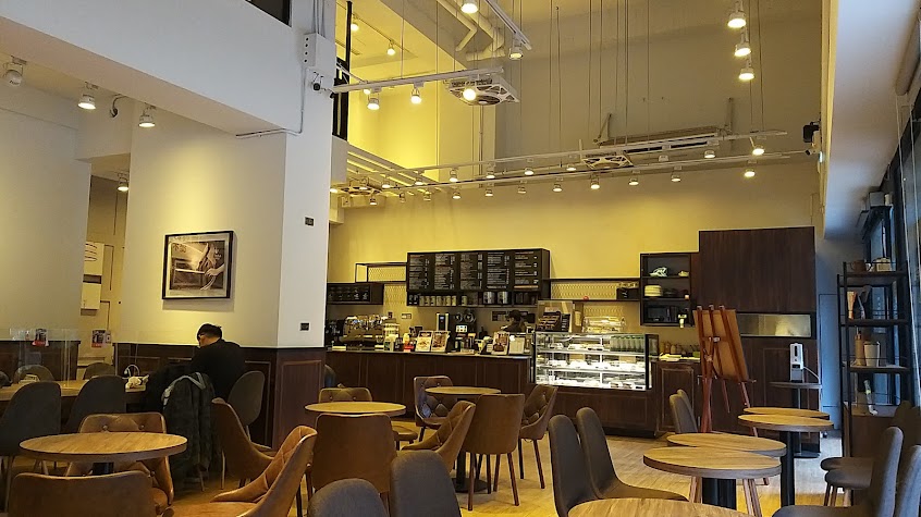 Louisa Coffee 路易．莎咖啡(三峽桃子腳門市)