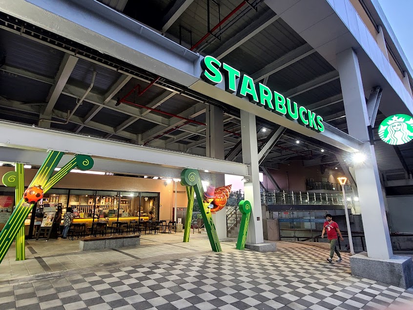 STARBUCKS星巴克-淡水紅樹林門市